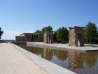 Le temple de Debod sous un joli ciel bleu espagnol