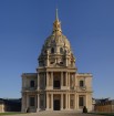 La chapelle des Invalides et son d�me vus de l'avenue de Breteuil