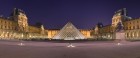 La pyramide du Louvre � la tomb�e de la nuit