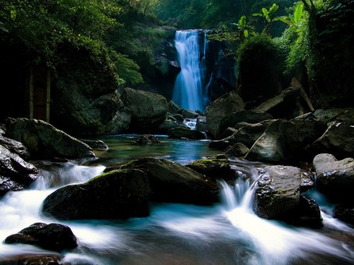 Cascades wallpaper 3
